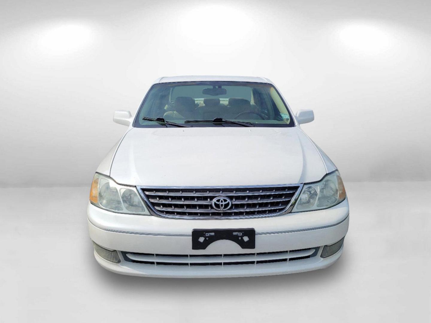 2003 White Toyota Avalon XLS (4T1BF28B23U) with an Gas V6 3.0L/183 engine, 4-Speed Automatic w/OD transmission, located at 804 22nd Ave, Phenix City, AL, 36870, (334) 297-1860, 32.484749, -85.024475 - 2003 Toyota Avalon XLS - Photo#1