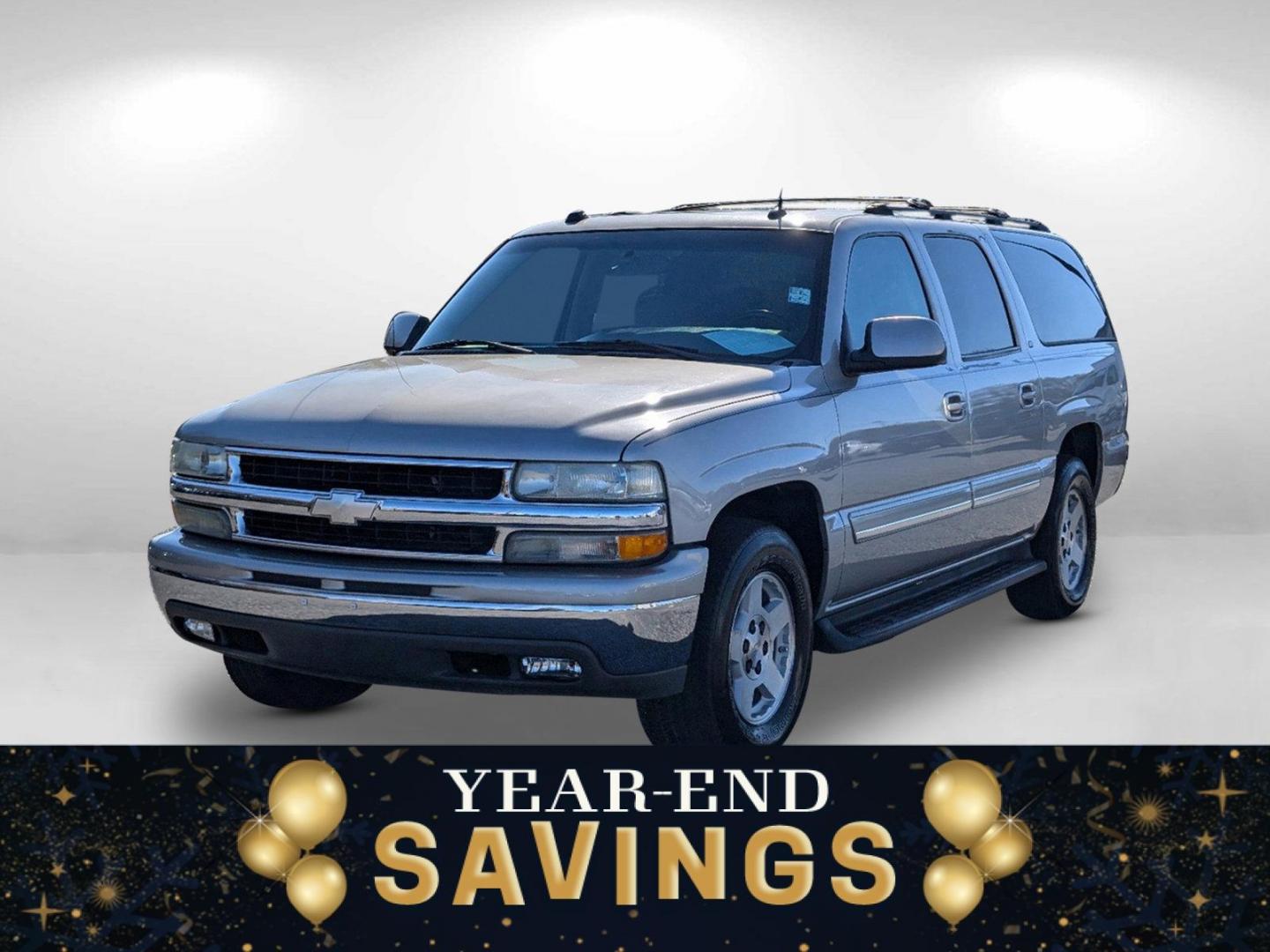 2004 /Gray/Dark Charcoal Chevrolet Suburban LT (3GNEC16Z94G) with an Gas V8 5.3L/327 engine, 4-Speed Automatic w/OD transmission, located at 3959 U.S. 80 W, Phenix City, AL, 36870, (334) 297-4885, 32.469296, -85.135185 - 2004 Chevrolet Suburban LT - Photo#0