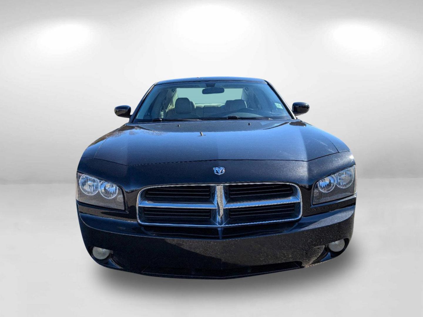 2006 Dodge Charger R/T (2B3LA53H76H) with an Gas V8 5.7L/345 engine, 5-Speed Automatic transmission, located at 3959 U.S. 80 W, Phenix City, AL, 36870, (334) 297-4885, 32.469296, -85.135185 - 2006 Dodge Charger R/T - Photo#3