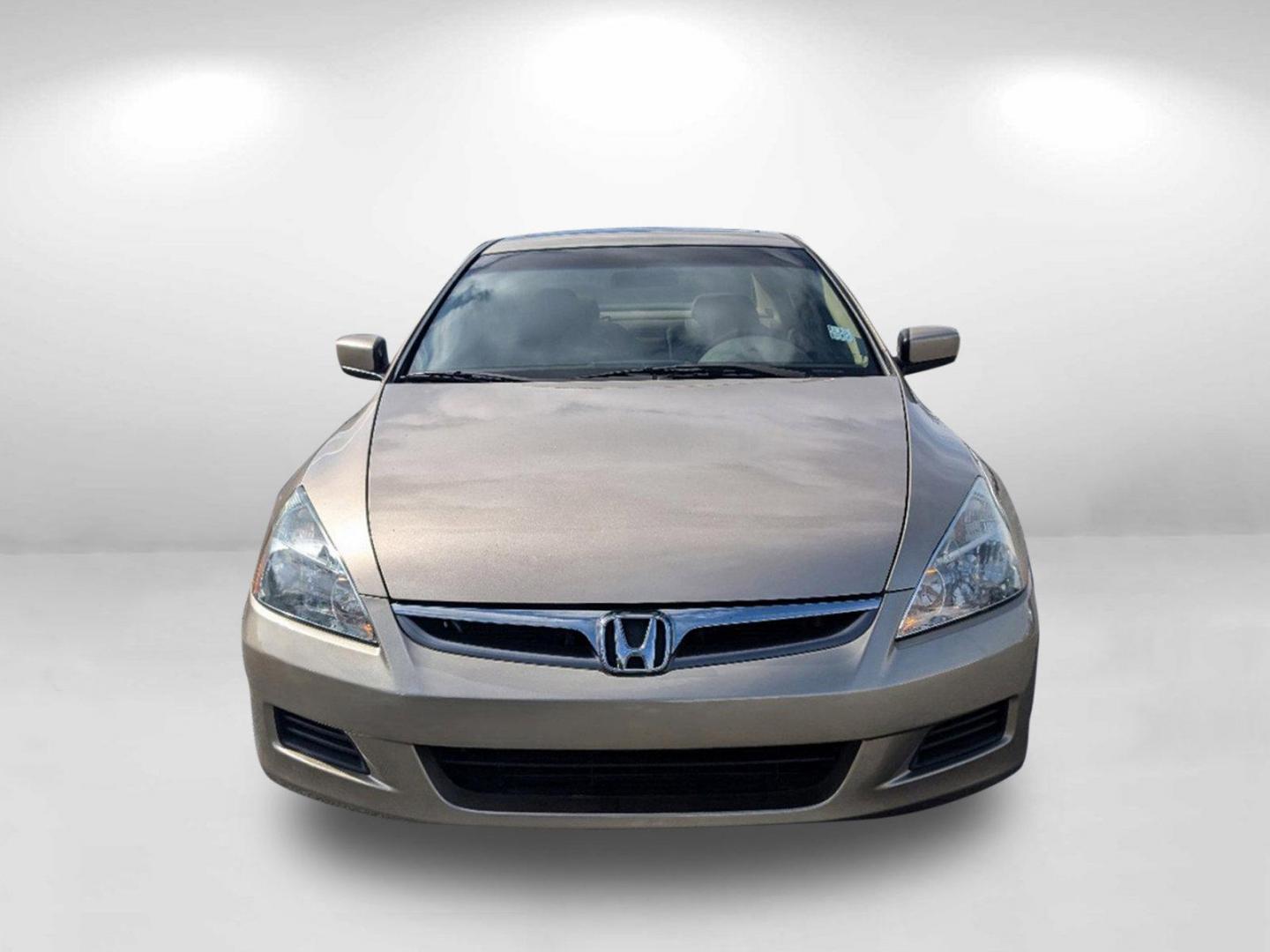 2007 Honda Accord Sdn EX-L (1HGCM56827A) with an Gas I4 2.4L/144 engine, 5-Speed Automatic w/OD transmission, located at 1430 Gateway Drive, Opelika, AL, 36801, (334) 239-0944, 32.637871, -85.409790 - 2007 Honda Accord Sdn EX-L - Photo#1