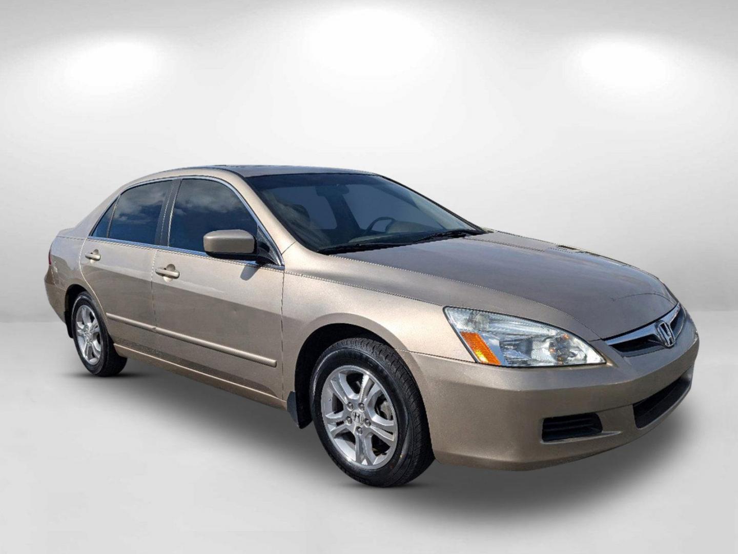 2007 Honda Accord Sdn EX-L (1HGCM56827A) with an Gas I4 2.4L/144 engine, 5-Speed Automatic w/OD transmission, located at 1430 Gateway Drive, Opelika, AL, 36801, (334) 239-0944, 32.637871, -85.409790 - 2007 Honda Accord Sdn EX-L - Photo#2