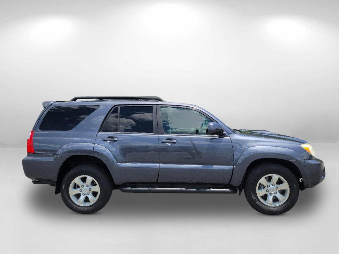 2007 Gray Toyota 4Runner SR5 (JTEZU14R478) with an Gas V6 4.0L/241 engine, 5-Speed Automatic w/OD transmission, located at 5115 14th Ave., Columbus, GA, 31904, (706) 323-0345, 32.511494, -84.971046 - 2007 Toyota 4Runner SR5 - Photo#3