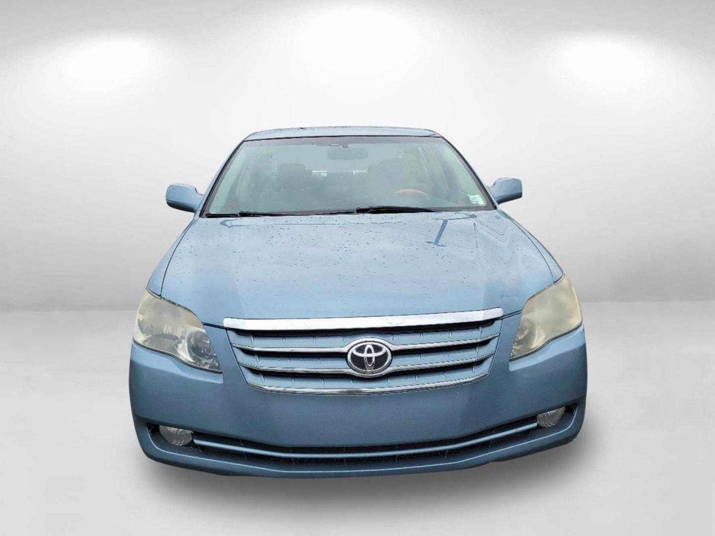 2007 Silver Toyota Avalon Limited (4T1BK36B47U) with an Gas V6 3.5L/211 engine, 5-Speed Automatic w/OD transmission, located at 3959 U.S. 80 W, Phenix City, AL, 36870, (334) 297-4885, 32.469296, -85.135185 - 2007 Toyota Avalon Limited - Photo#1