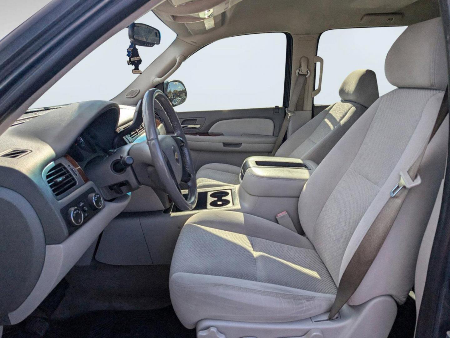 2008 /Dark Titanium/Light Titanium Chevrolet Avalanche LT w/1LT (3GNFK123X8G) with an Gas/Ethanol V8 5.3L/325 engine, 4-Speed Automatic w/OD transmission, located at 3959 U.S. 80 W, Phenix City, AL, 36870, (334) 297-4885, 32.469296, -85.135185 - 2008 Chevrolet Avalanche LT w/1LT - Photo#9