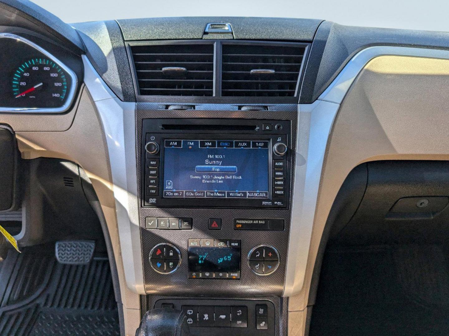 2009 /Cashmere/Ebony Chevrolet Traverse LTZ (1GNER33DX9S) with an Gas V6 3.6L/220 engine, 6-Speed Automatic transmission, located at 3959 U.S. 80 W, Phenix City, AL, 36870, (334) 297-4885, 32.469296, -85.135185 - 2009 Chevrolet Traverse LTZ - Photo#15