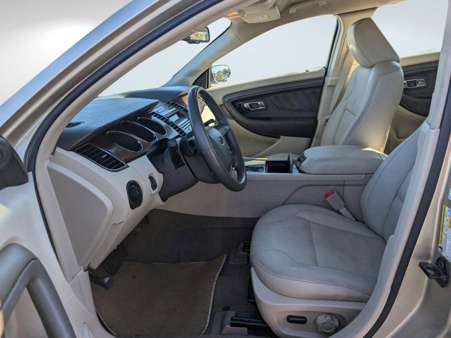 2010 Ford Taurus SEL (1FAHP2EW1AG) with an Gas V6 3.5L/213 engine, 6-Speed SelectShift Automatic w/OD transmission, located at 3959 U.S. 80 W, Phenix City, AL, 36870, (334) 297-4885, 32.469296, -85.135185 - 2010 Ford Taurus SEL - Photo#9