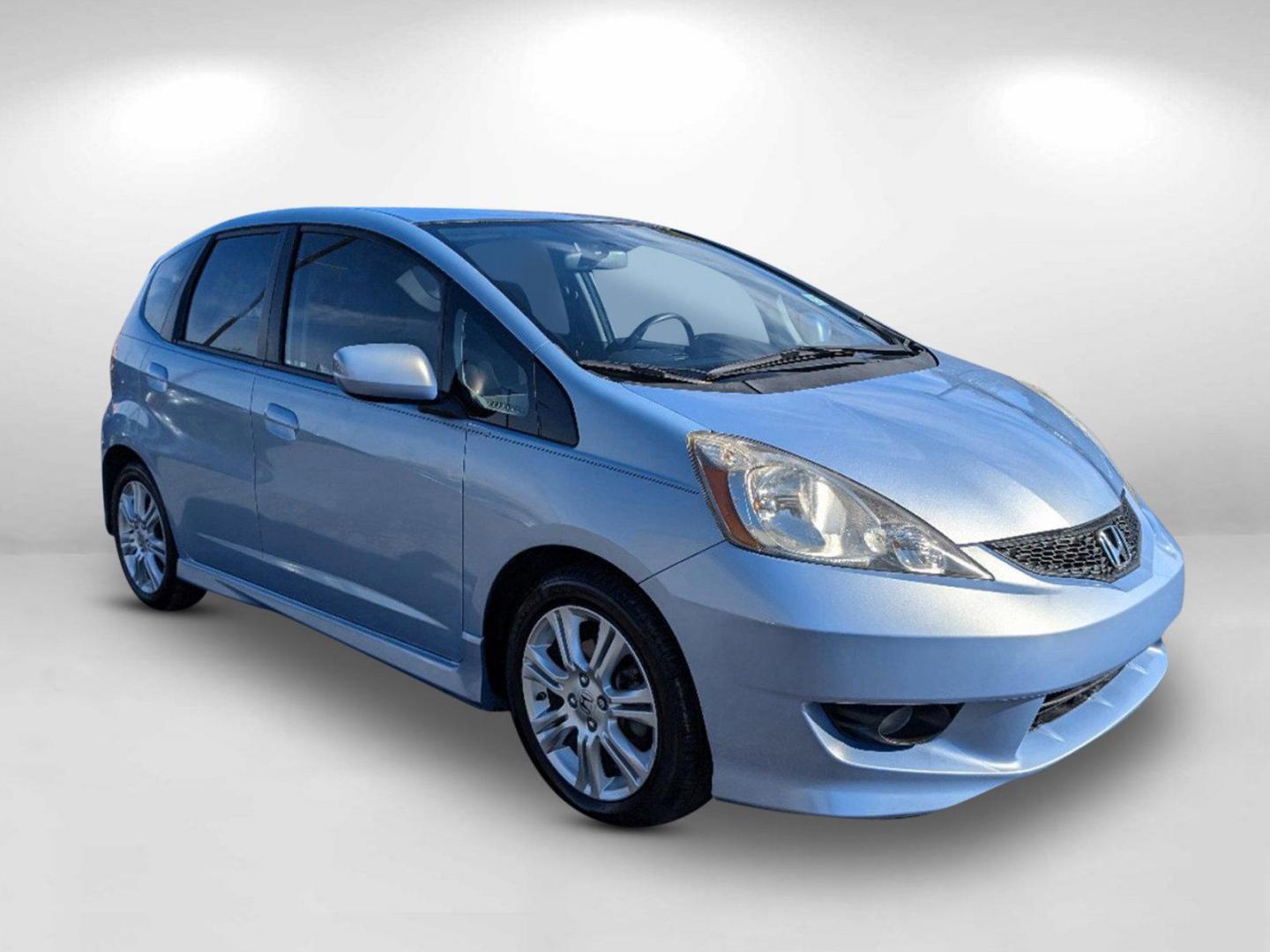 2010 Honda Fit Sport (JHMGE8H43AC) with an Gas I4 1.5L/91.4 engine, 5-Speed Automatic transmission, located at 521 Old Farm Lane Rd, Prattville, AL, 36066, (334) 325-1505, 32.482460, -86.416367 - 2010 Honda Fit Sport - Photo#2