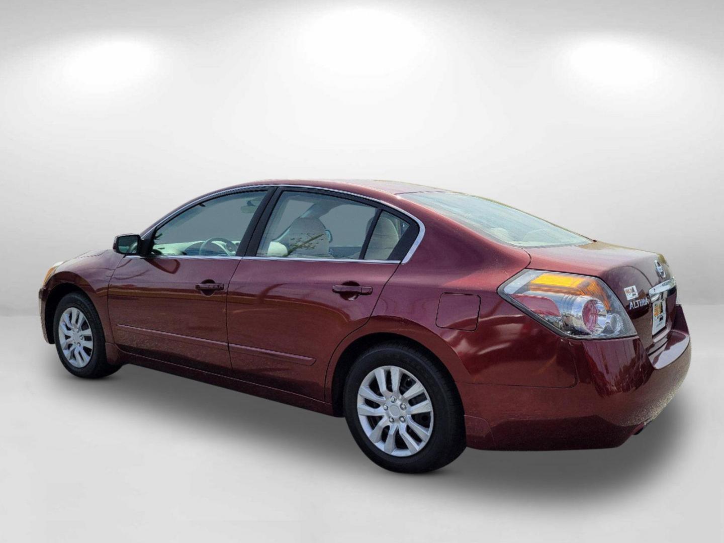 2010 Tuscan Sun /Blonde Nissan Altima 2.5 S (1N4AL2APXAN) with an Gas I4 2.5L/ engine, 1-Speed Continuously Variable transmission, located at 804 22nd Ave, Phenix City, AL, 36870, (334) 297-1860, 32.484749, -85.024475 - 2010 Nissan Altima 2.5 S - Photo#6