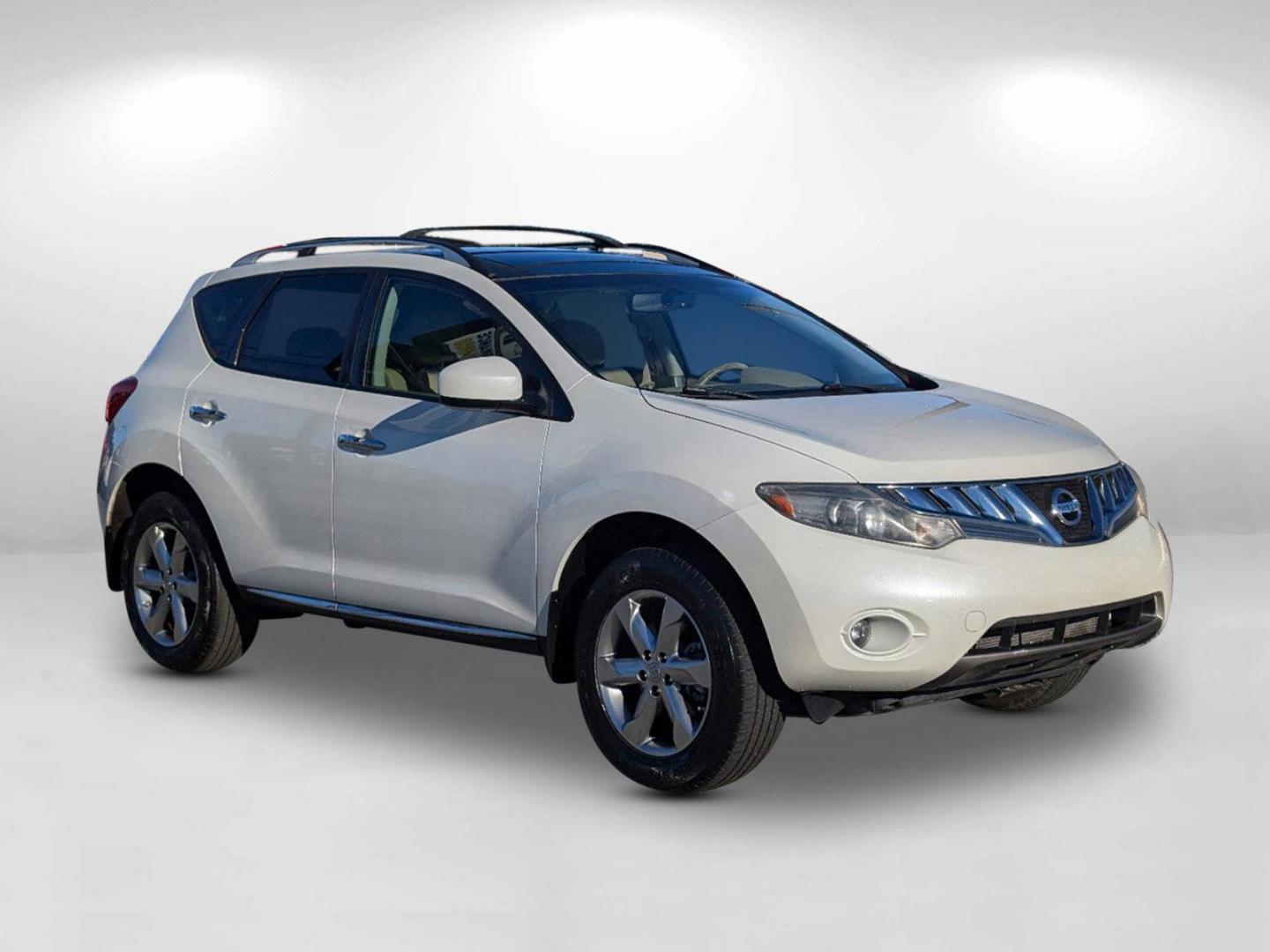 2010 /Beige Nissan Murano SL (JN8AZ1MU4AW) with an Gas V6 3.5L/ engine, 1-Speed Continuously Variable Automatic (CVT) transmission, located at 7000 Northlake Connector, Columbus, GA, 31904, (706) 987-8085, 32.524975, -84.978134 - 2010 Nissan Murano SL - Photo#2