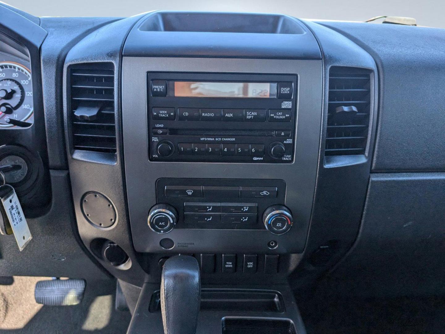 2010 /Charcoal Nissan Titan SE (1N6BA0CA0AN) with an Gas/Ethanol V8 5.6L/ engine, 5-Speed Automatic w/OD transmission, located at 3959 U.S. 80 W, Phenix City, AL, 36870, (334) 297-4885, 32.469296, -85.135185 - 2010 Nissan Titan SE - Photo#14