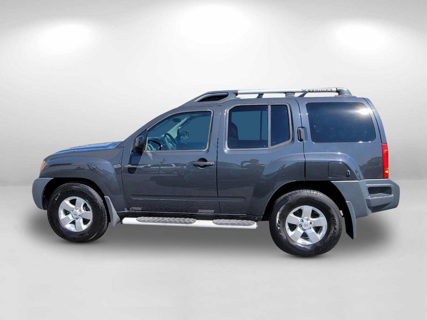 2010 Night Armor Pearl /Gray Nissan Xterra S (5N1AN0NU1AC) with an Gas V6 4.0L/ engine, 5-Speed Automatic w/OD transmission, located at 1430 Gateway Drive, Opelika, AL, 36801, (334) 239-0944, 32.637871, -85.409790 - 2010 Nissan Xterra S - Photo#7