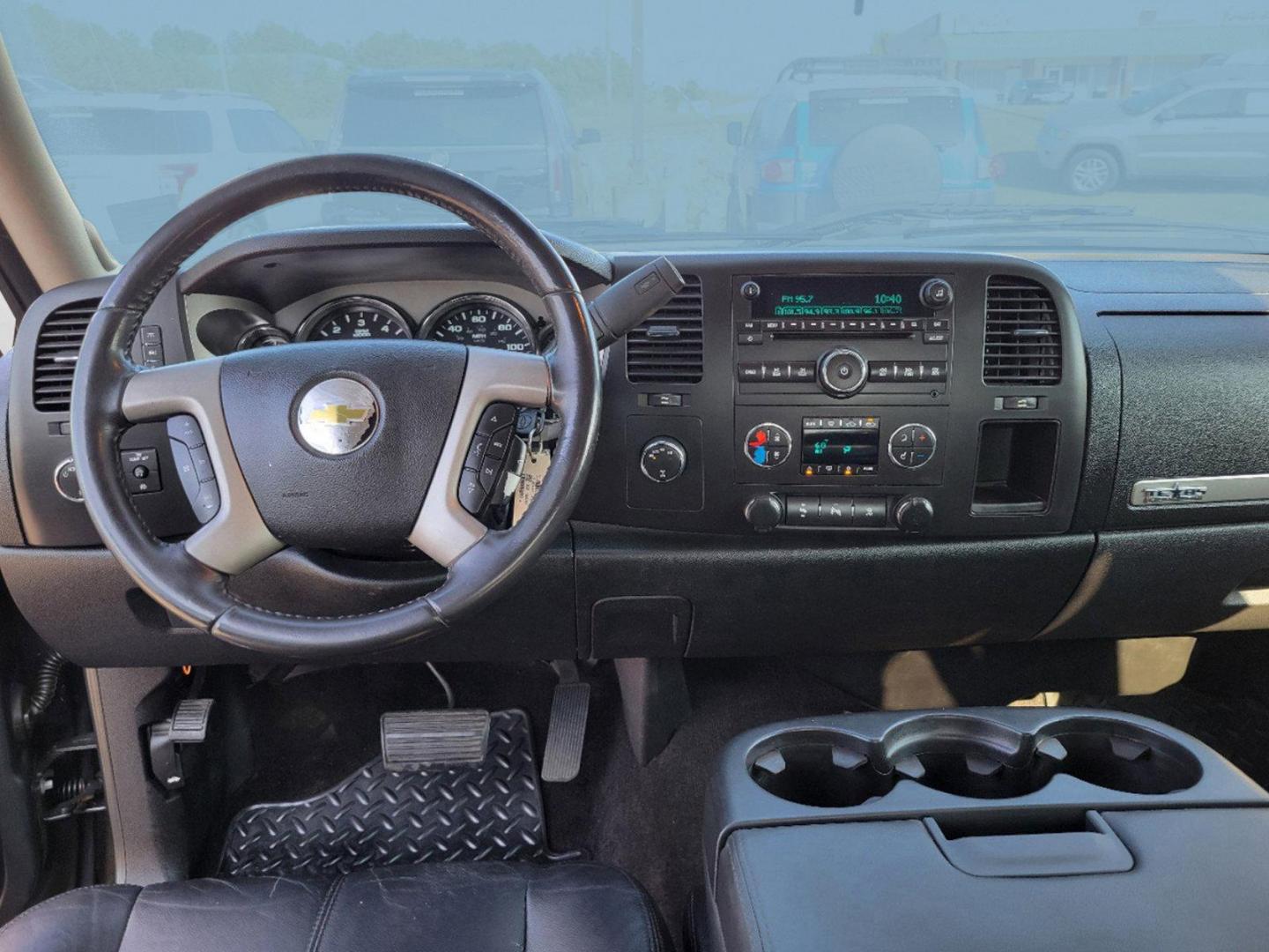 2011 Taupe Gray Metallic /Ebony Chevrolet Silverado 1500 LT (1GCRKSE30BZ) with an Gas/Ethanol V8 5.3L/323 engine, 6-Speed Automatic transmission, located at 5115 14th Ave., Columbus, GA, 31904, (706) 323-0345, 32.511494, -84.971046 - 2011 Chevrolet Silverado 1500 LT - Photo#11