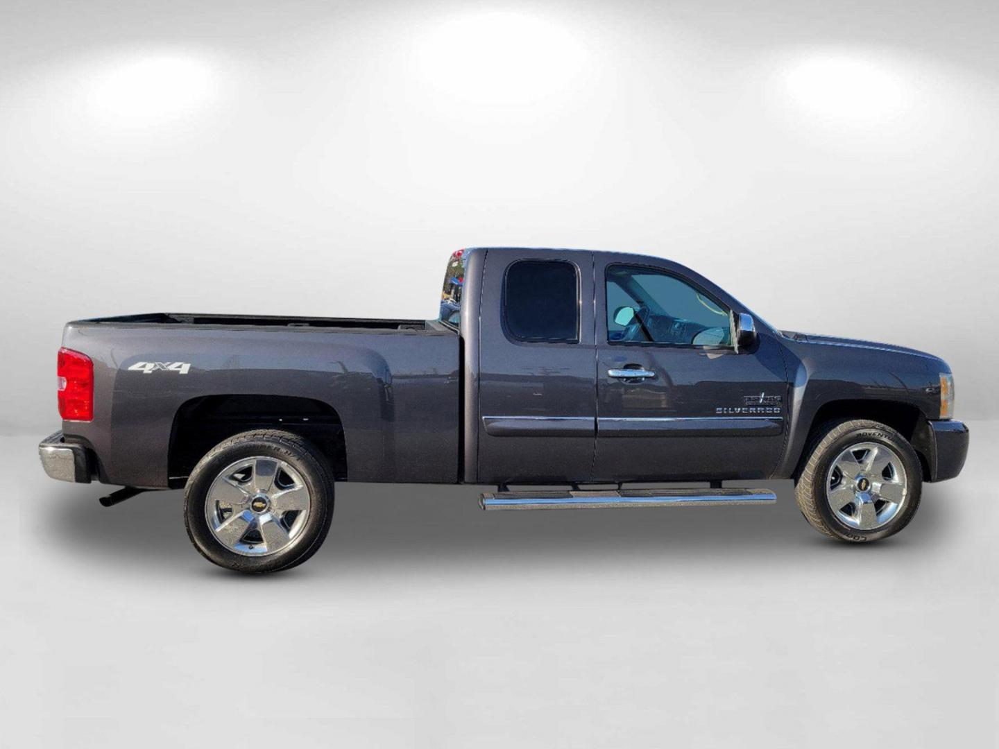 2011 Taupe Gray Metallic /Ebony Chevrolet Silverado 1500 LT (1GCRKSE30BZ) with an Gas/Ethanol V8 5.3L/323 engine, 6-Speed Automatic transmission, located at 5115 14th Ave., Columbus, GA, 31904, (706) 323-0345, 32.511494, -84.971046 - 2011 Chevrolet Silverado 1500 LT - Photo#3