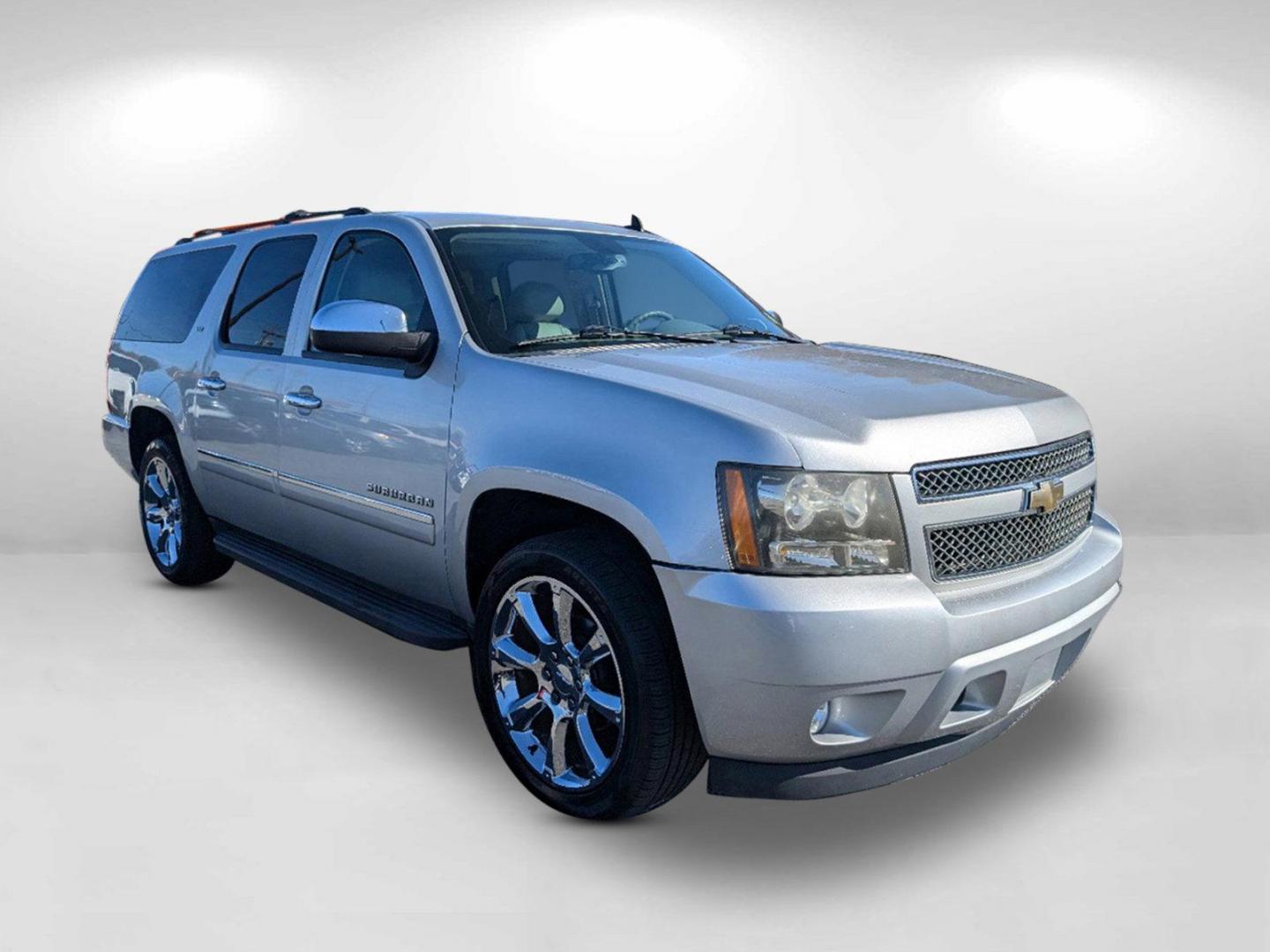 2011 /Light Titanium/Dark Titanium Chevrolet Suburban LTZ (1GNSKKE39BR) with an Gas/Ethanol V8 5.3L/323 engine, 6-Speed Automatic w/OD transmission, located at 3959 U.S. 80 W, Phenix City, AL, 36870, (334) 297-4885, 32.469296, -85.135185 - 2011 Chevrolet Suburban LTZ - Photo#2