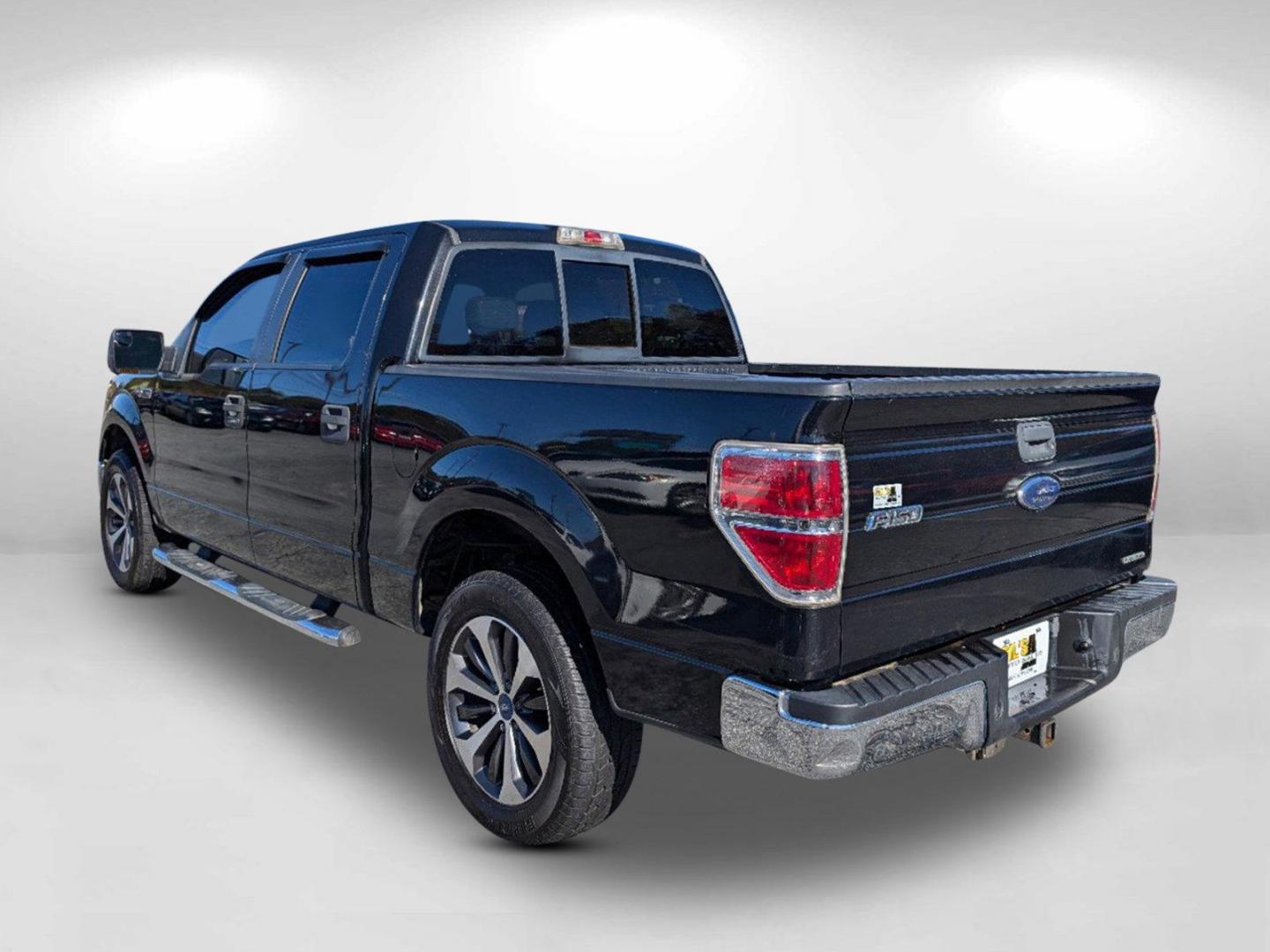 2011 Ford F-150 XLT (1FTEW1CM9BF) with an Gas/Ethanol V6 3.7/227 engine, 6-Speed Automatic transmission, located at 3959 U.S. 80 W, Phenix City, AL, 36870, (334) 297-4885, 32.469296, -85.135185 - 2011 Ford F-150 XLT - Photo#9