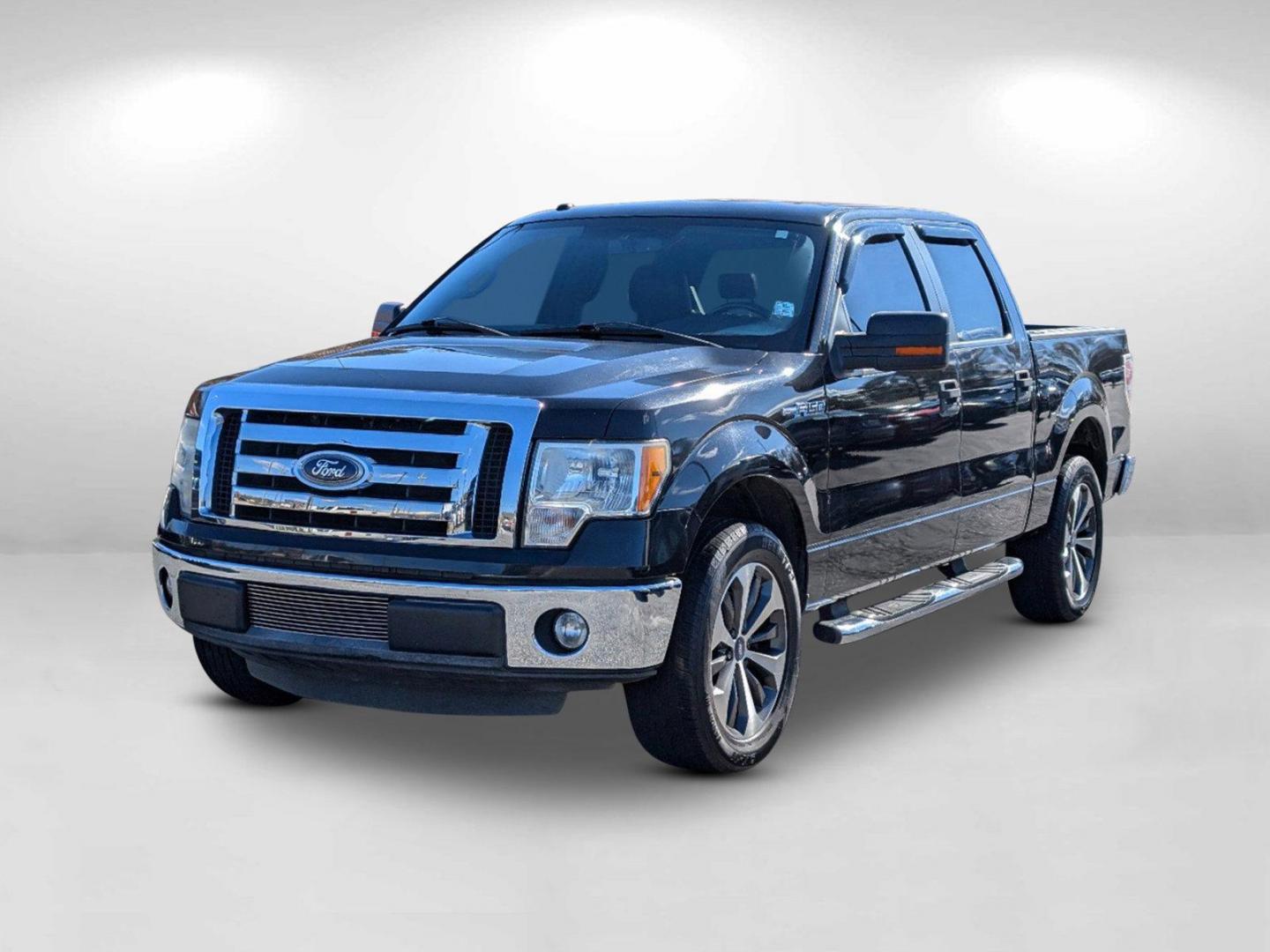 2011 Ford F-150 XLT (1FTEW1CM9BF) with an Gas/Ethanol V6 3.7/227 engine, 6-Speed Automatic transmission, located at 3959 U.S. 80 W, Phenix City, AL, 36870, (334) 297-4885, 32.469296, -85.135185 - 2011 Ford F-150 XLT - Photo#3