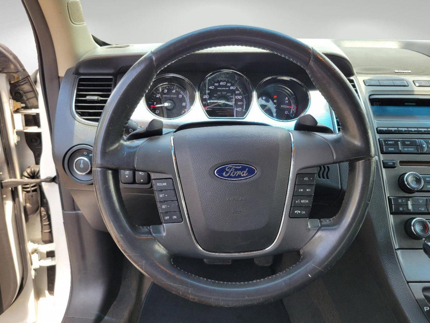 2011 White Ford Taurus SEL (1FAHP2EW2BG) with an Gas V6 3.5L/213 engine, 6-Speed Automatic w/OD SelectShift transmission, located at 1430 Gateway Drive, Opelika, AL, 36801, (334) 239-0944, 32.637871, -85.409790 - 2011 Ford Taurus SEL - Photo#12