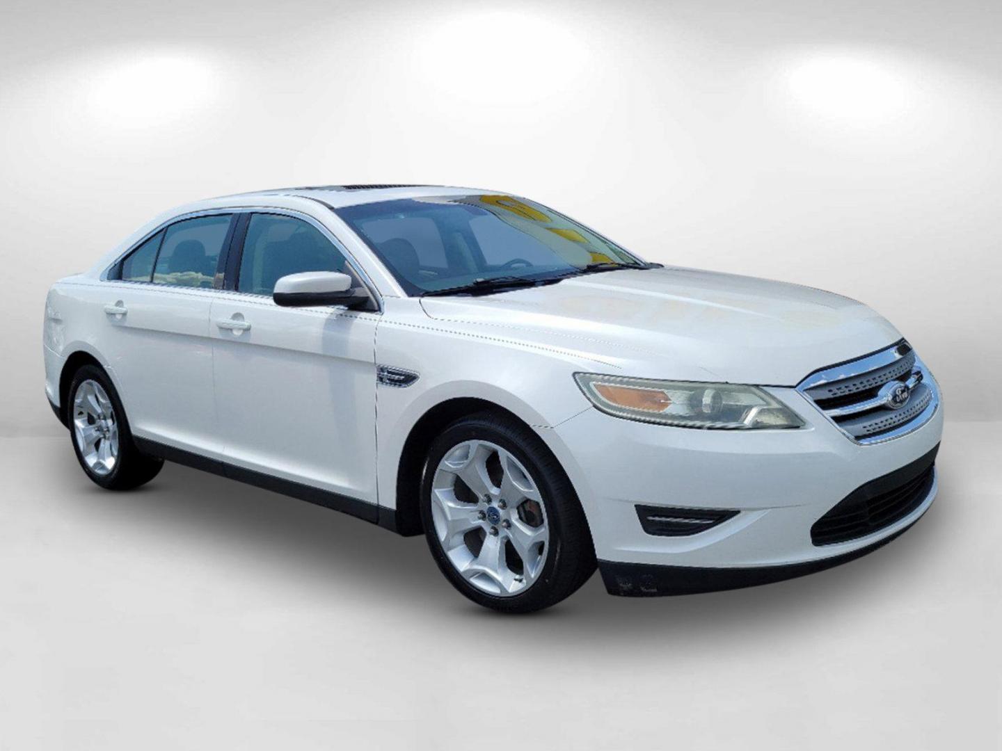 2011 White Ford Taurus SEL (1FAHP2EW2BG) with an Gas V6 3.5L/213 engine, 6-Speed Automatic w/OD SelectShift transmission, located at 1430 Gateway Drive, Opelika, AL, 36801, (334) 239-0944, 32.637871, -85.409790 - 2011 Ford Taurus SEL - Photo#1