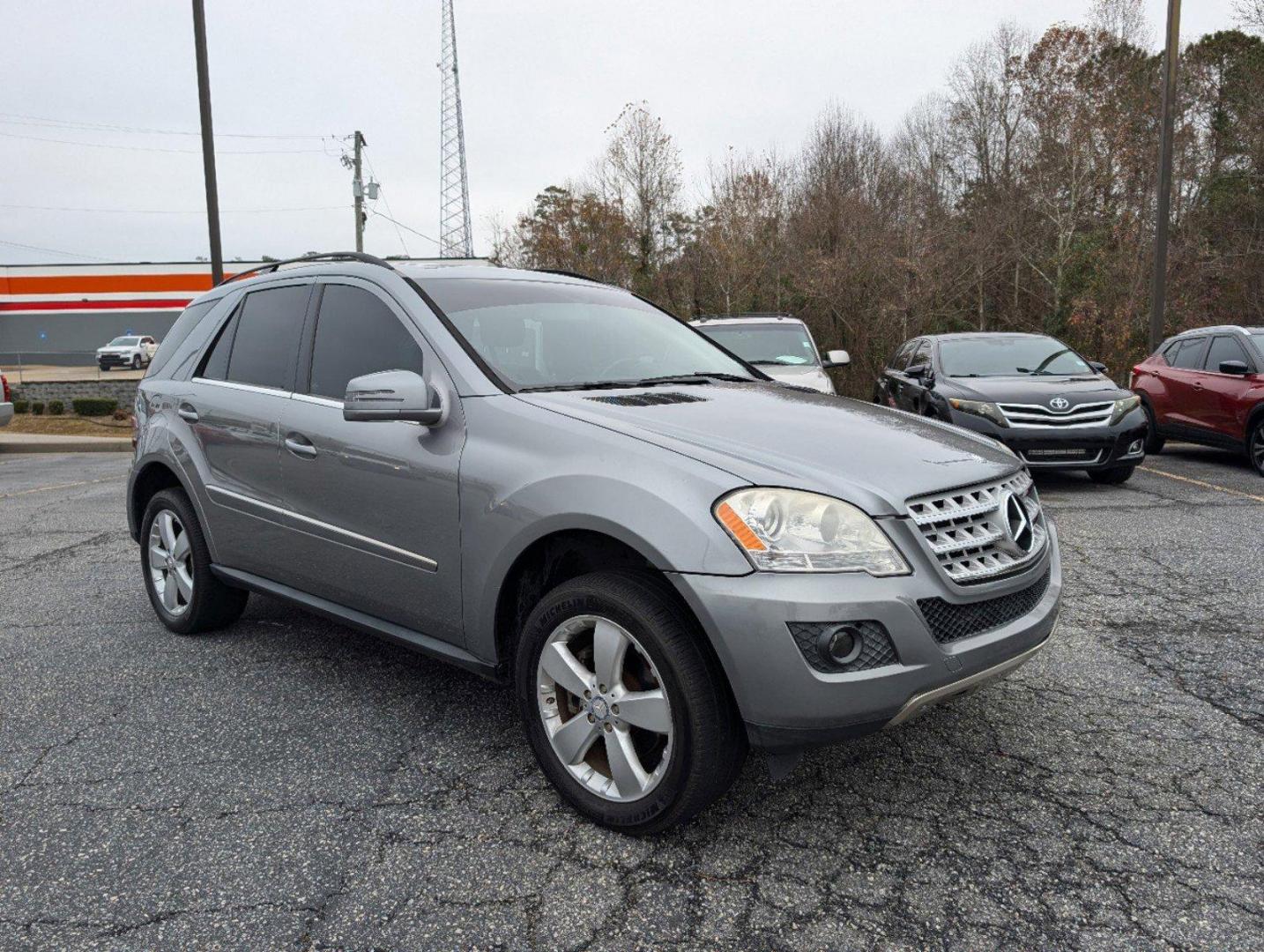 2011 Mercedes-Benz M-Class ML 350 (4JGBB5GBXBA) with an Gas V6 3.5L/213 engine, 7-Speed Automatic transmission, located at 3959 U.S. 80 W, Phenix City, AL, 36870, (334) 297-4885, 32.469296, -85.135185 - 2011 Mercedes-Benz M-Class ML 350 - Photo#2