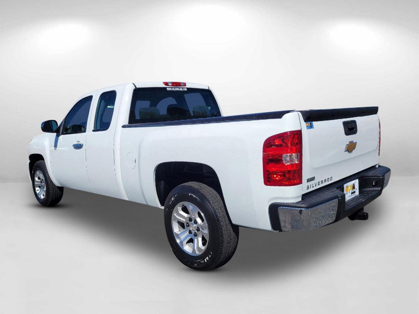 2012 Summit White /Dark Titanium Chevrolet Silverado 1500 Work Truck (1GCRCPEA6CZ) with an Gas/Ethanol V8 4.8L/293 engine, 4-Speed Automatic transmission, located at 5115 14th Ave., Columbus, GA, 31904, (706) 323-0345, 32.511494, -84.971046 - 2012 Chevrolet Silverado 1500 Work Truck - Photo#6