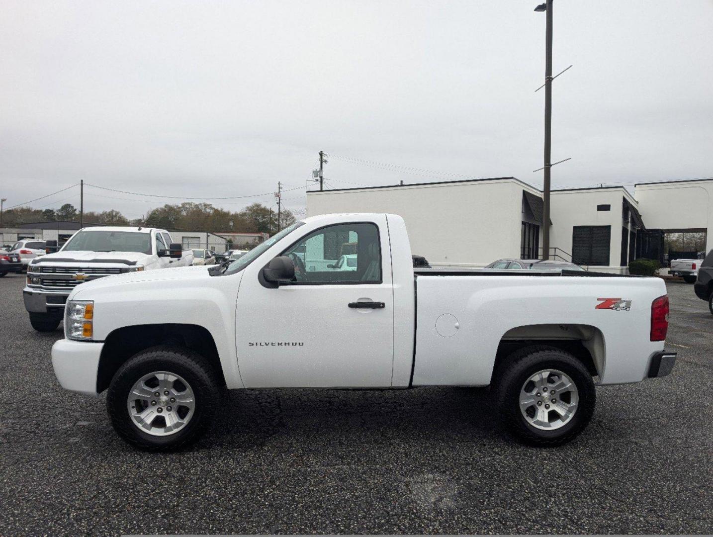 2012 /Dark Titanium Chevrolet Silverado 1500 Work Truck (1GCNKPEA2CZ) with an Gas/Ethanol V8 4.8L/293 engine, 4-Speed Automatic transmission, located at 3959 U.S. 80 W, Phenix City, AL, 36870, (334) 297-4885, 32.469296, -85.135185 - 2012 Chevrolet Silverado 1500 Work Truck - Photo#7