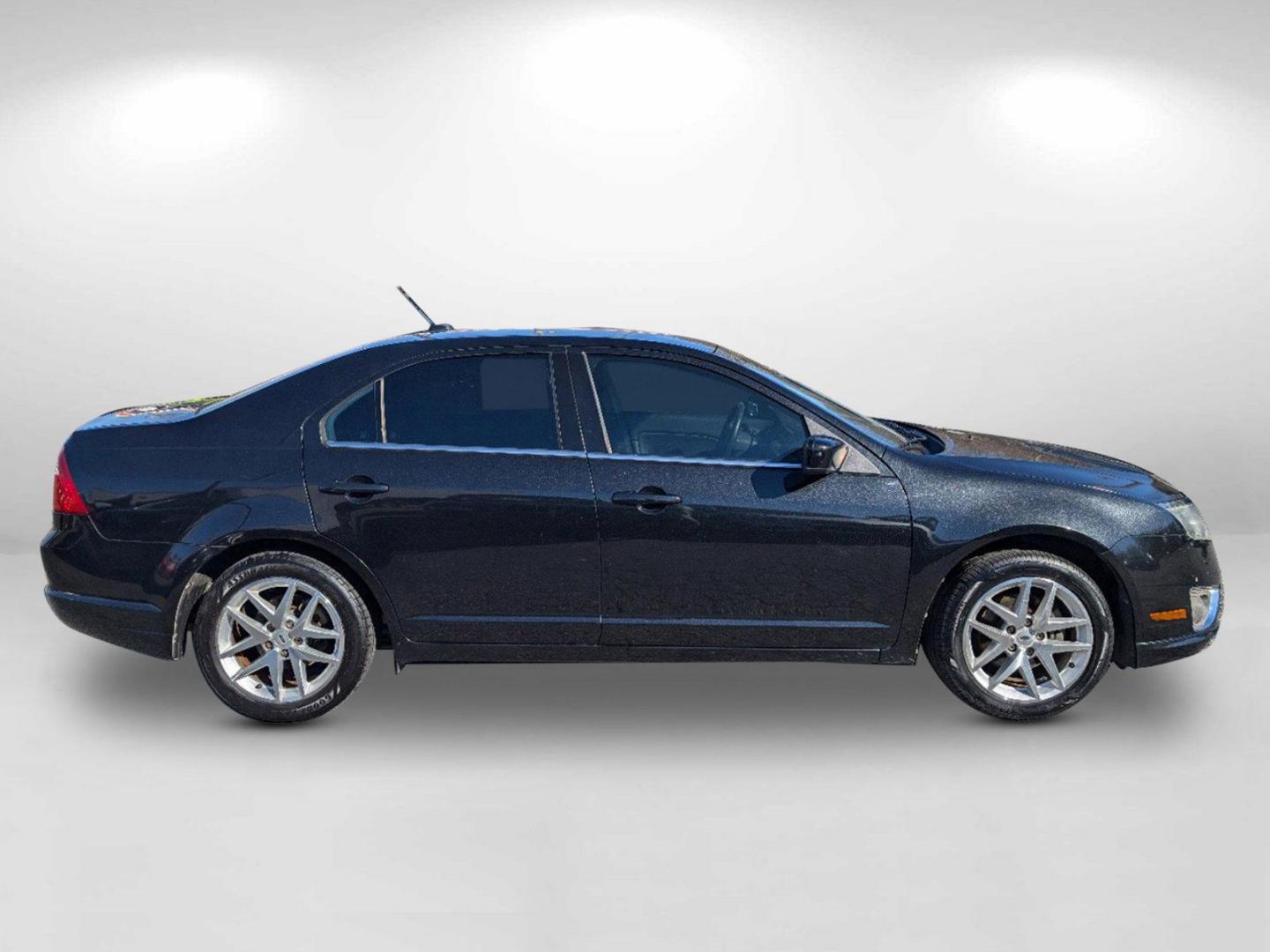 2012 Ford Fusion SEL (3FAHP0JA2CR) with an Gas I4 2.5L/152 engine, 6-Speed Automatic transmission, located at 3959 U.S. 80 W, Phenix City, AL, 36870, (334) 297-4885, 32.469296, -85.135185 - 2012 Ford Fusion SEL - Photo#5