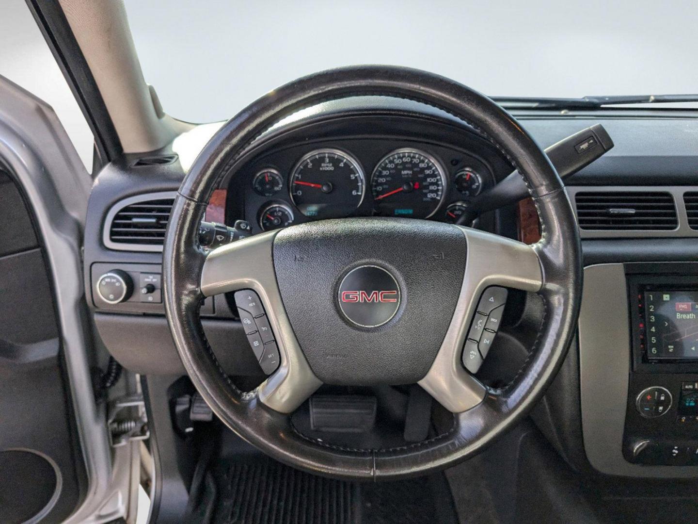 2012 /Ebony GMC Yukon SLT (1GKS1CE09CR) with an Gas/Ethanol V8 5.3L/323 engine, 6-Speed Automatic w/OD transmission, located at 5115 14th Ave., Columbus, GA, 31904, (706) 323-0345, 32.511494, -84.971046 - 2012 GMC Yukon SLT - Photo#15