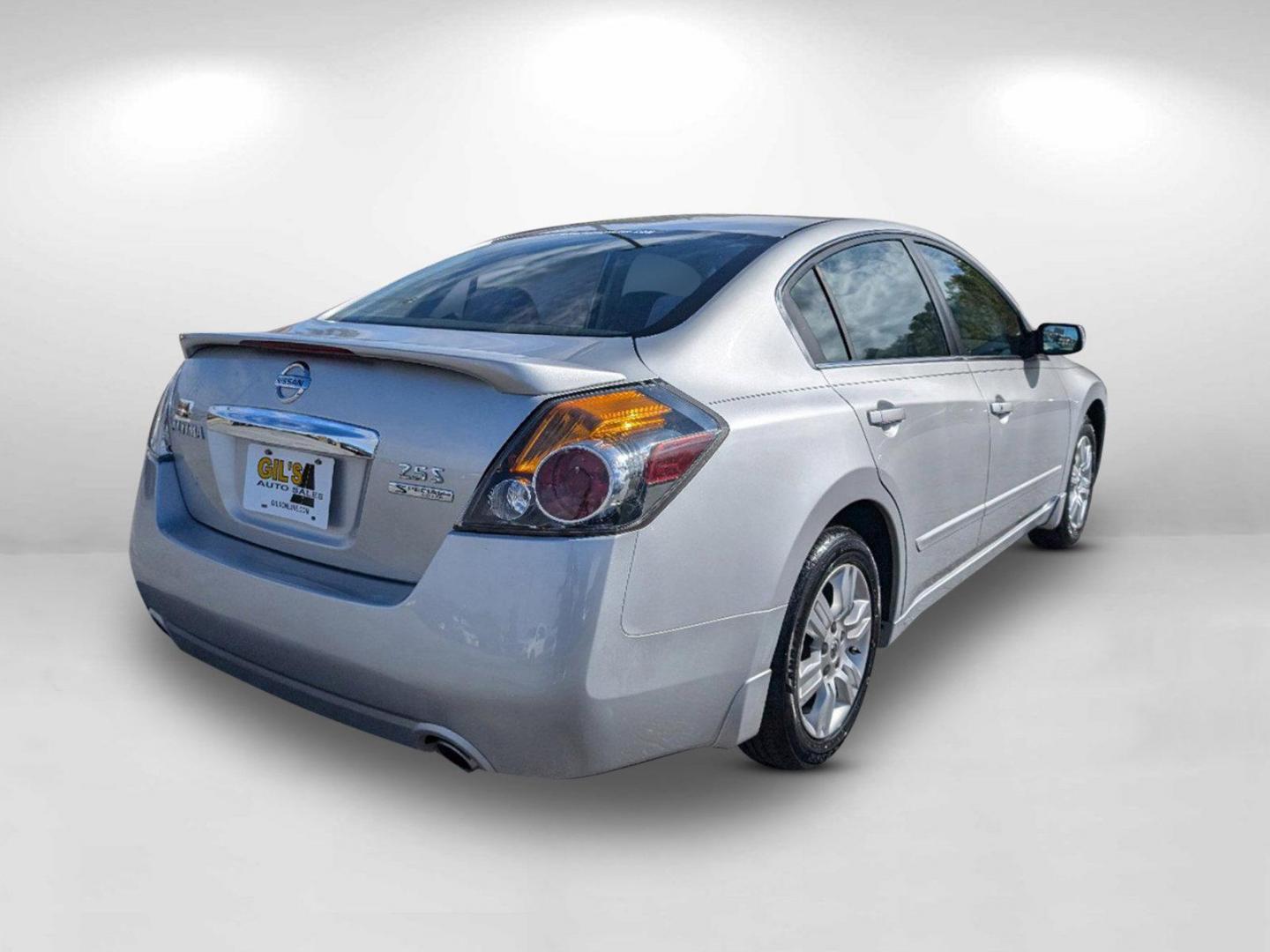 2012 /Charcoal Nissan Altima 2.5 S (1N4AL2AP8CC) with an Gas I4 2.5L/ engine, 1-Speed Continuously Variable Ratio transmission, located at 521 Old Farm Lane Rd, Prattville, AL, 36066, (334) 325-1505, 32.482460, -86.416367 - 2012 Nissan Altima 2.5 S - Photo#4