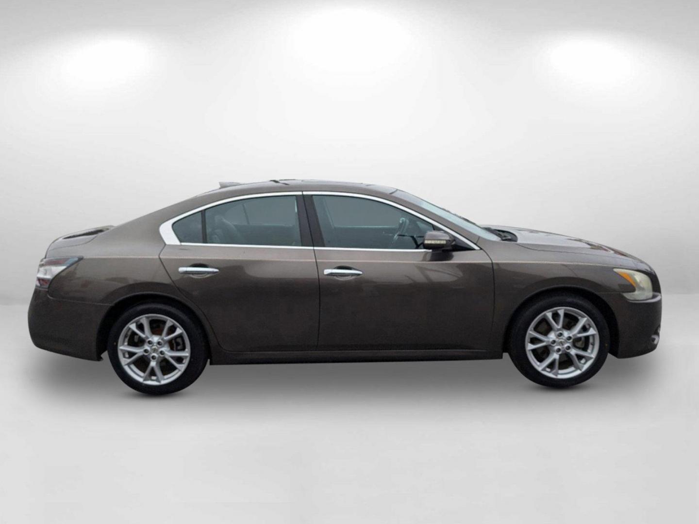 2012 /Charcoal Nissan Maxima 3.5 SV (1N4AA5AP2CC) with an Gas V6 3.5L/ engine, 1-Speed Continuously Variable transmission, located at 3959 U.S. 80 W, Phenix City, AL, 36870, (334) 297-4885, 32.469296, -85.135185 - 2012 Nissan Maxima 3.5 SV - Photo#3