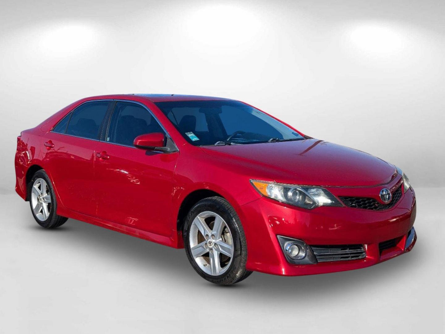 2012 Toyota Camry SE (4T1BF1FK0CU) with an Gas I4 2.5L/152 engine, 6-Speed Automatic w/Manual Shift transmission, located at 1430 Gateway Drive, Opelika, AL, 36801, (334) 239-0944, 32.637871, -85.409790 - 2012 Toyota Camry SE - Photo#2