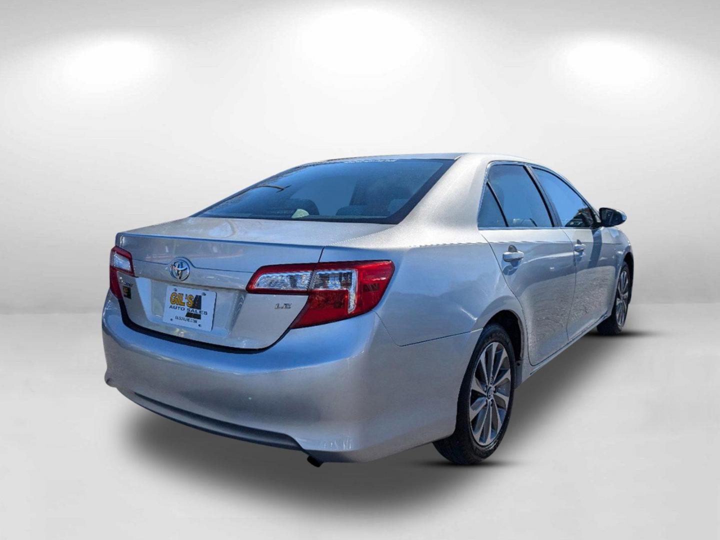 2012 Toyota Camry LE (4T1BF1FK3CU) with an Gas I4 2.5L/152 engine, 6-Speed Automatic w/Manual Shift transmission, located at 1430 Gateway Drive, Opelika, AL, 36801, (334) 239-0944, 32.637871, -85.409790 - 2012 Toyota Camry LE - Photo#6