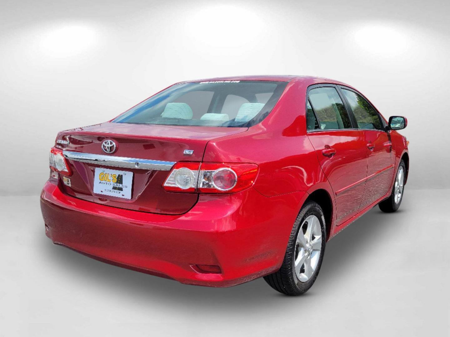 2012 Red Toyota Corolla LE (2T1BU4EE3CC) with an Gas I4 1.8L/110 engine, 4-Speed Automatic transmission, located at 521 Old Farm Lane Rd, Prattville, AL, 36066, (334) 325-1505, 32.482460, -86.416367 - 2012 Toyota Corolla LE - Photo#4