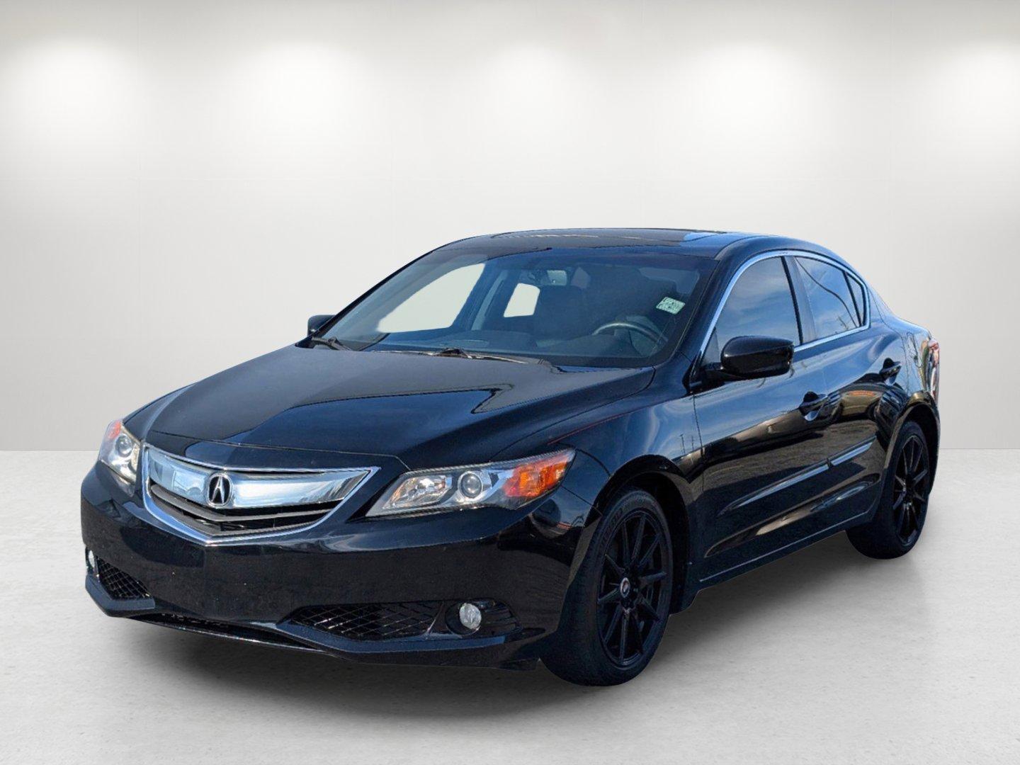 2013 Acura ILX Premium Pkg (19VDE1F54DE) with an Gas I4 2.0L/122 engine, 5-Speed Automatic w/Manual Shift transmission, located at 1430 Gateway Drive, Opelika, AL, 36801, (334) 239-0944, 32.637871, -85.409790 - 2013 Acura ILX Premium Pkg - Photo#0