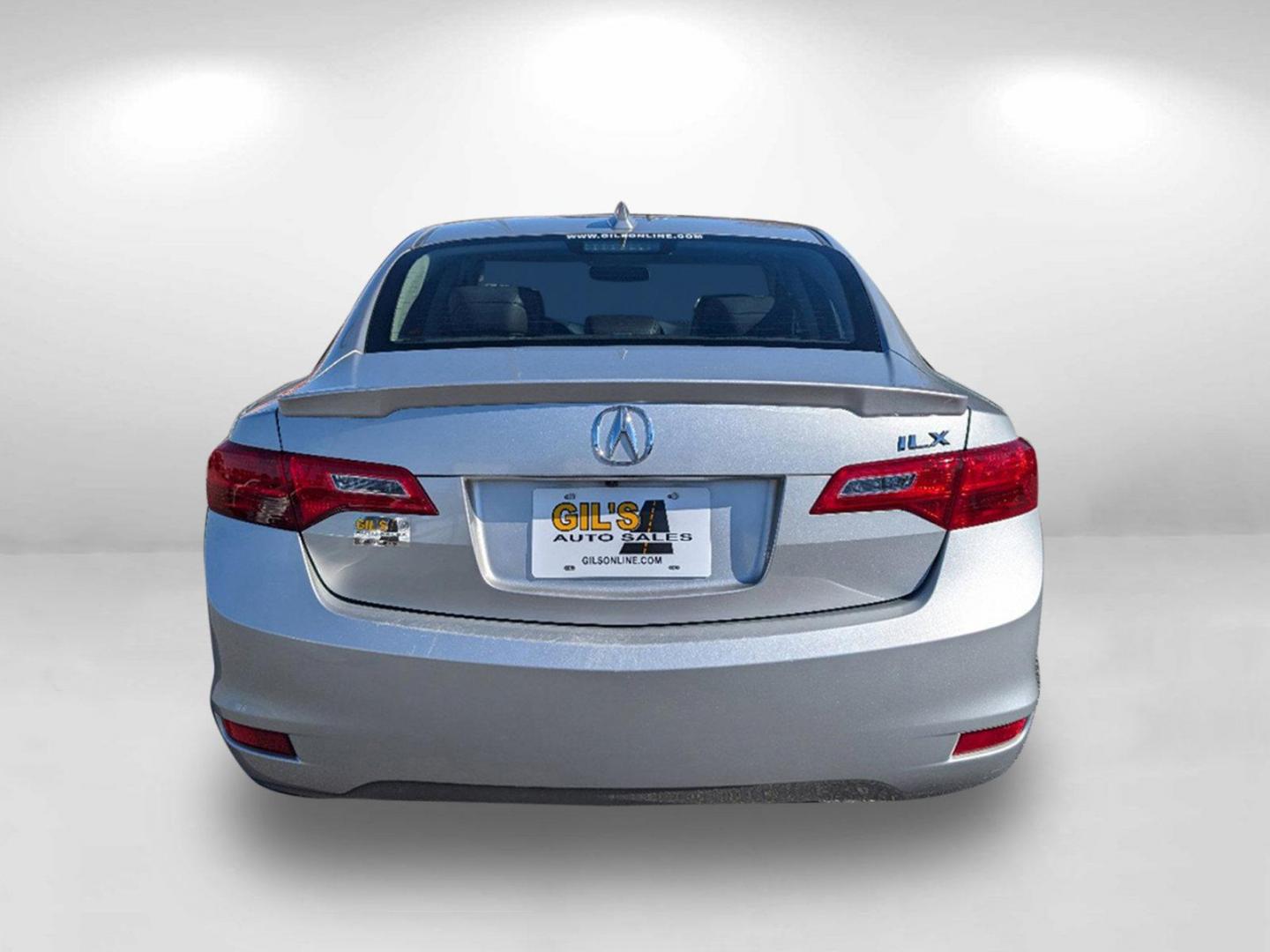 2013 Acura ILX Tech Pkg (19VDE1F74DE) with an Gas I4 2.0L/122 engine, 5-Speed Automatic w/Manual Shift transmission, located at 3959 U.S. 80 W, Phenix City, AL, 36870, (334) 297-4885, 32.469296, -85.135185 - 2013 Acura ILX Tech Pkg - Photo#5