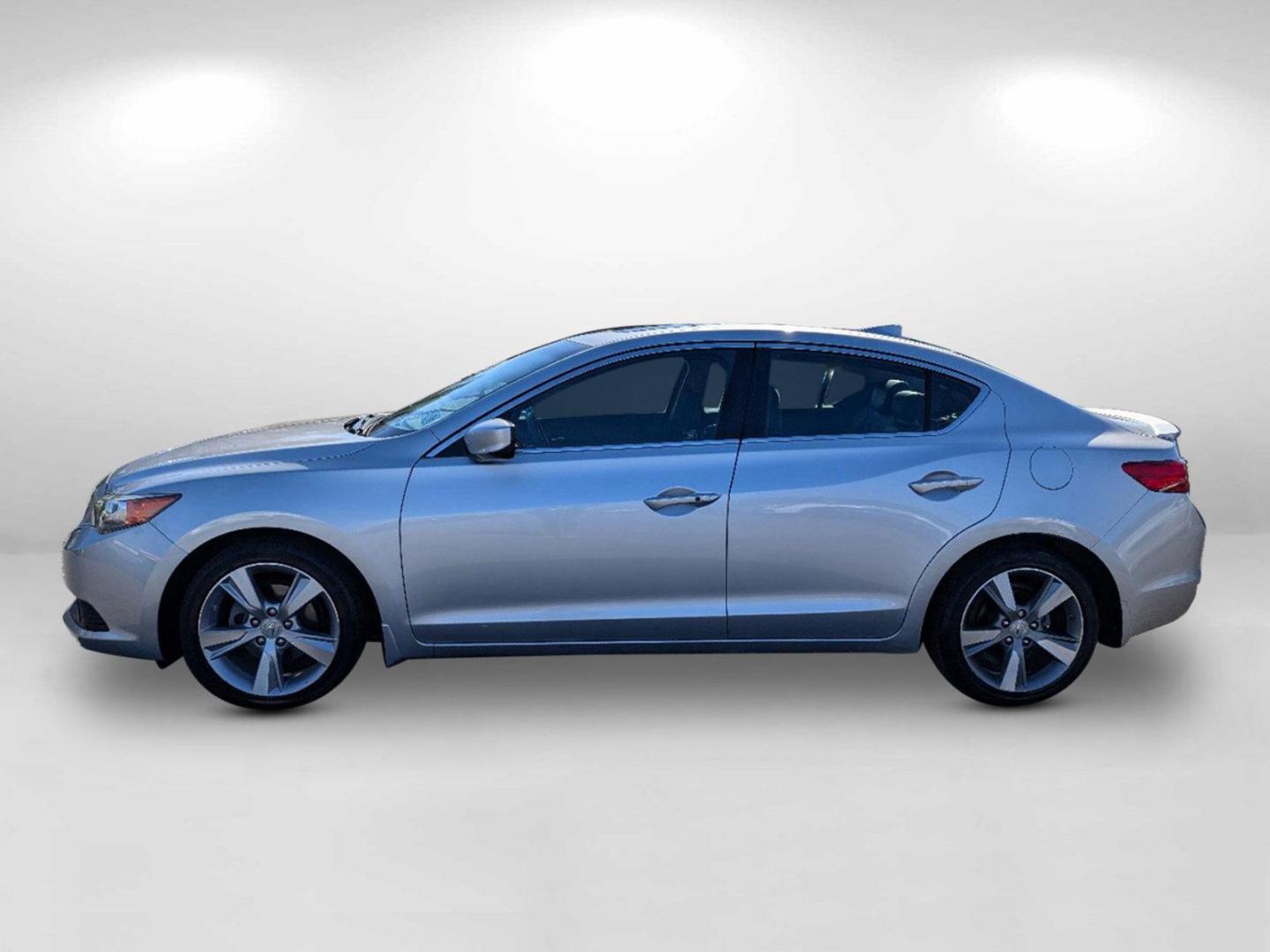 2013 Acura ILX Tech Pkg (19VDE1F74DE) with an Gas I4 2.0L/122 engine, 5-Speed Automatic w/Manual Shift transmission, located at 3959 U.S. 80 W, Phenix City, AL, 36870, (334) 297-4885, 32.469296, -85.135185 - 2013 Acura ILX Tech Pkg - Photo#7