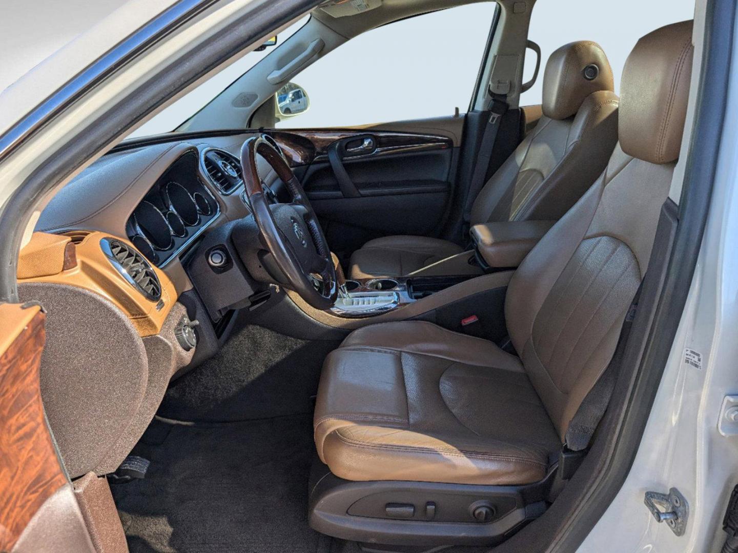 2013 /Choccachino Buick Enclave Leather (5GAKRCKD1DJ) with an Gas V6 3.6L/217 engine, 6-Speed Automatic transmission, located at 3959 U.S. 80 W, Phenix City, AL, 36870, (334) 297-4885, 32.469296, -85.135185 - 2013 Buick Enclave Leather - Photo#13