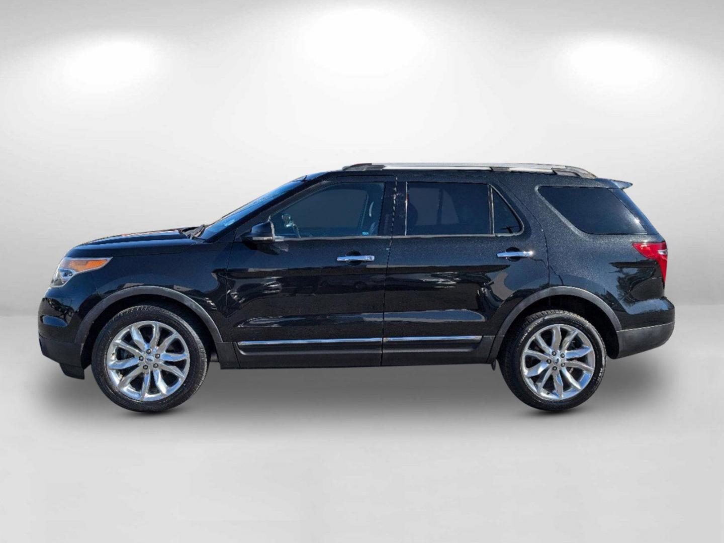 2013 Ford Explorer XLT (1FM5K8D8XDG) with an Gas V6 3.5L/213 engine, 6-Speed Automatic w/manual shift transmission, located at 804 22nd Ave, Phenix City, AL, 36870, (334) 297-1860, 32.484749, -85.024475 - 2013 Ford Explorer XLT - Photo#7