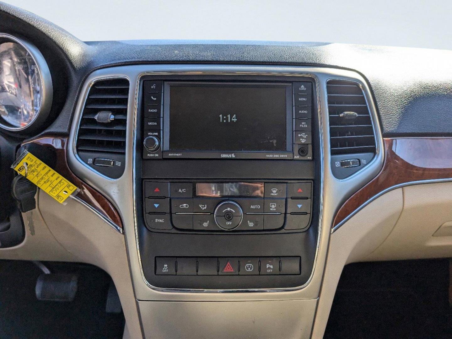 2013 /Black/Light Frost Beige Jeep Grand Cherokee Limited (1C4RJEBG8DC) with an Gas/Ethanol V6 3.6L/220 engine, 5-Speed Automatic transmission, located at 3959 U.S. 80 W, Phenix City, AL, 36870, (334) 297-4885, 32.469296, -85.135185 - 2013 Jeep Grand Cherokee Limited - Photo#12