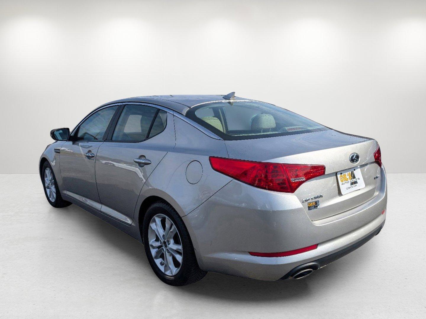 2013 /Beige Kia Optima EX (5XXGN4A7XDG) with an Gas I4 2.4L/144 engine, 6-Speed Automatic w/manual shift transmission, located at 5115 14th Ave., Columbus, GA, 31904, (706) 323-0345, 32.511494, -84.971046 - 2013 Kia Optima EX - Photo#6