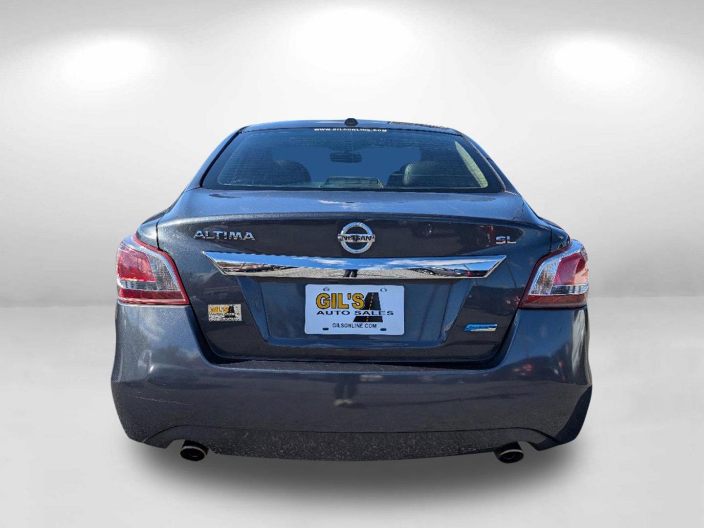 2013 /Charcoal Nissan Altima 2.5 SL (1N4AL3AP3DN) with an Gas I4 2.5L/152 engine, 1-Speed Continuously Variable Ratio transmission, located at 7000 Northlake Connector, Columbus, GA, 31904, (706) 987-8085, 32.524975, -84.978134 - 2013 Nissan Altima 2.5 SL - Photo#5