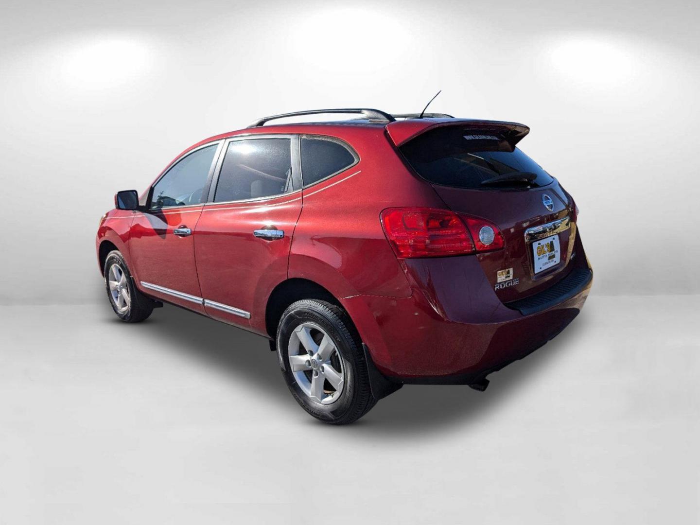 2013 /Gray Nissan Rogue S (JN8AS5MTXDW) with an Gas I4 2.5L/152 engine, 1-Speed Continuously variable ratio transmission, located at 3959 U.S. 80 W, Phenix City, AL, 36870, (334) 297-4885, 32.469296, -85.135185 - 2013 Nissan Rogue S - Photo#6