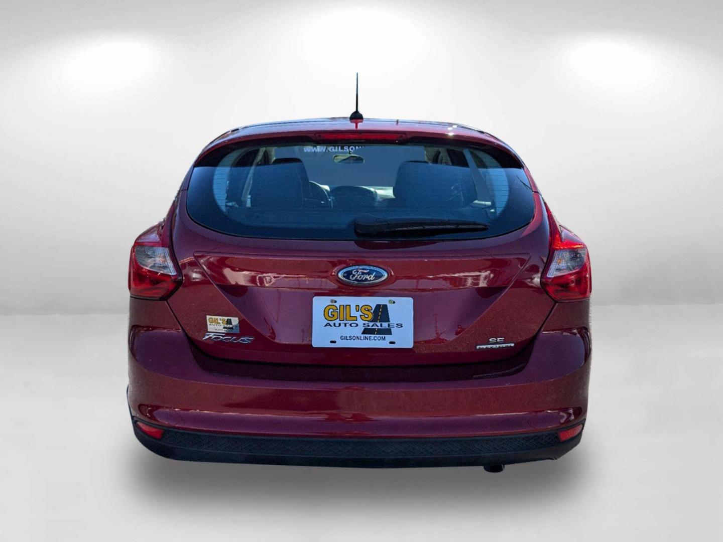 2014 Ford Focus SE (1FADP3K28EL) with an Regular Unleaded I-4 2.0 L/122 engine, located at 3959 U.S. 80 W, Phenix City, AL, 36870, (334) 297-4885, 32.469296, -85.135185 - 2014 Ford Focus SE - Photo#5