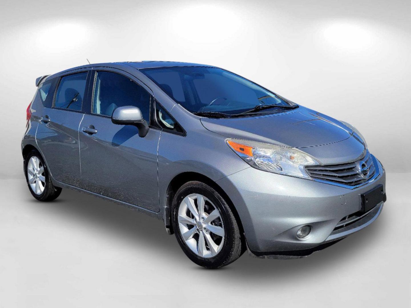 2014 Magnetic Gray Metallic /Charcoal Nissan Versa Note SV (3N1CE2CP8EL) with an Regular Unleaded I-4 1.6 L/98 engine, 1-Speed CVT w/OD transmission, located at 1430 Gateway Drive, Opelika, AL, 36801, (334) 239-0944, 32.637871, -85.409790 - 2014 Nissan Versa Note SV - Photo#2