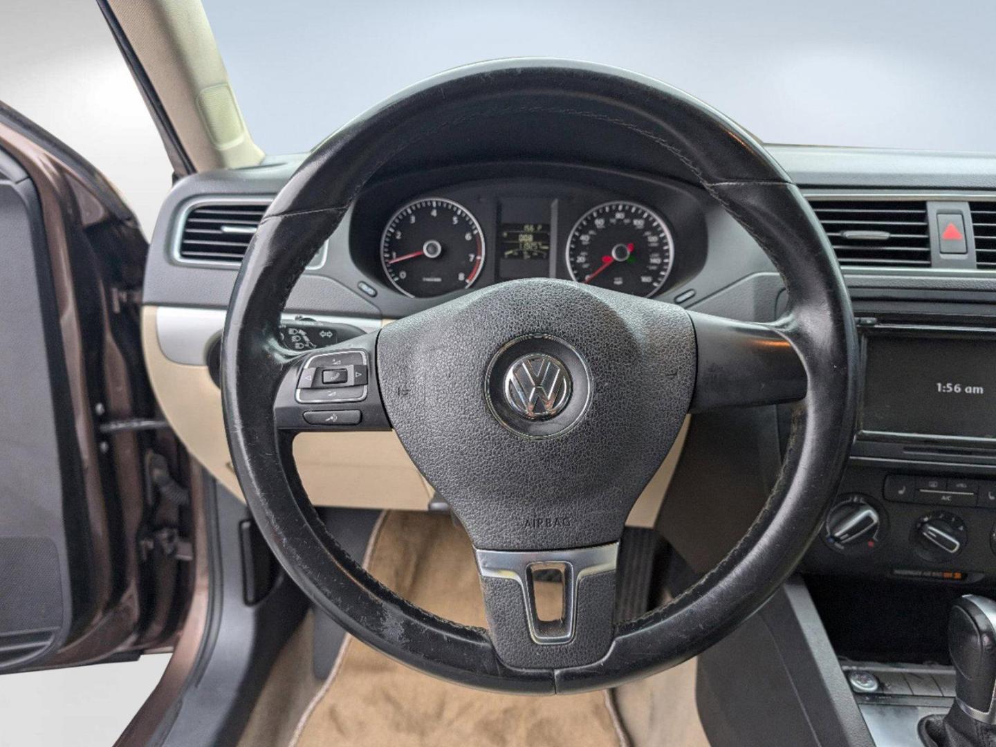 2014 Volkswagen Jetta Sedan (3VWD17AJ6EM) with an Intercooled Turbo Regular Unleaded I-4 1.8 L/110 engine, 6-Speed Automatic w/OD transmission, located at 3959 U.S. 80 W, Phenix City, AL, 36870, (334) 297-4885, 32.469296, -85.135185 - 2014 Volkswagen Jetta Sedan - Photo#15