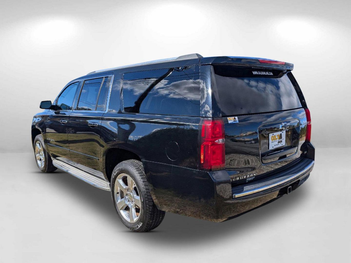 2015 /Cocoa/Dune Chevrolet Suburban LTZ (1GNSCKKC4FR) with an Gas/Ethanol V8 5.3L/ engine, 6-Speed Automatic transmission, located at 1430 Gateway Drive, Opelika, AL, 36801, (334) 239-0944, 32.637871, -85.409790 - 2015 Chevrolet Suburban LTZ - Photo#6