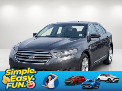 2015 Ford Taurus SE