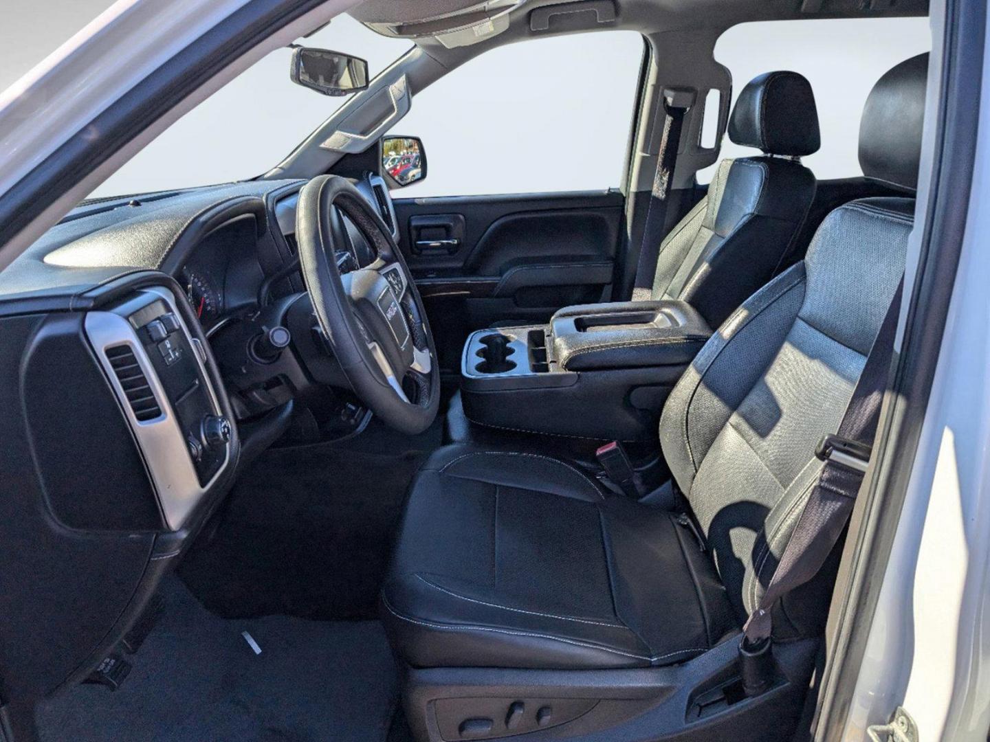 2015 /Jet Black GMC Sierra 1500 SLE (3GTP1UEC9FG) with an Gas V8 5.3L/325 engine, 6-Speed Automatic transmission, located at 3959 U.S. 80 W, Phenix City, AL, 36870, (334) 297-4885, 32.469296, -85.135185 - 2015 GMC Sierra 1500 SLE - Photo#12