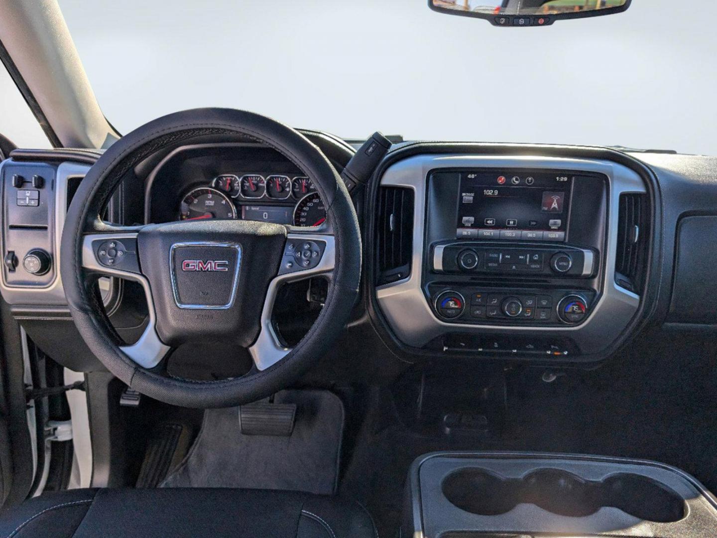 2015 /Jet Black GMC Sierra 1500 SLE (3GTP1UEC9FG) with an Gas V8 5.3L/325 engine, 6-Speed Automatic transmission, located at 3959 U.S. 80 W, Phenix City, AL, 36870, (334) 297-4885, 32.469296, -85.135185 - 2015 GMC Sierra 1500 SLE - Photo#14