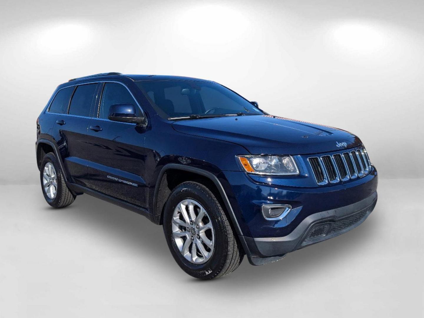 2015 /Black Jeep Grand Cherokee Laredo (1C4RJEAGXFC) with an Regular Unleaded V-6 3.6 L/220 engine, 8-Speed Automatic w/OD transmission, located at 7000 Northlake Connector, Columbus, GA, 31904, (706) 987-8085, 32.524975, -84.978134 - 2015 Jeep Grand Cherokee Laredo - Photo#2