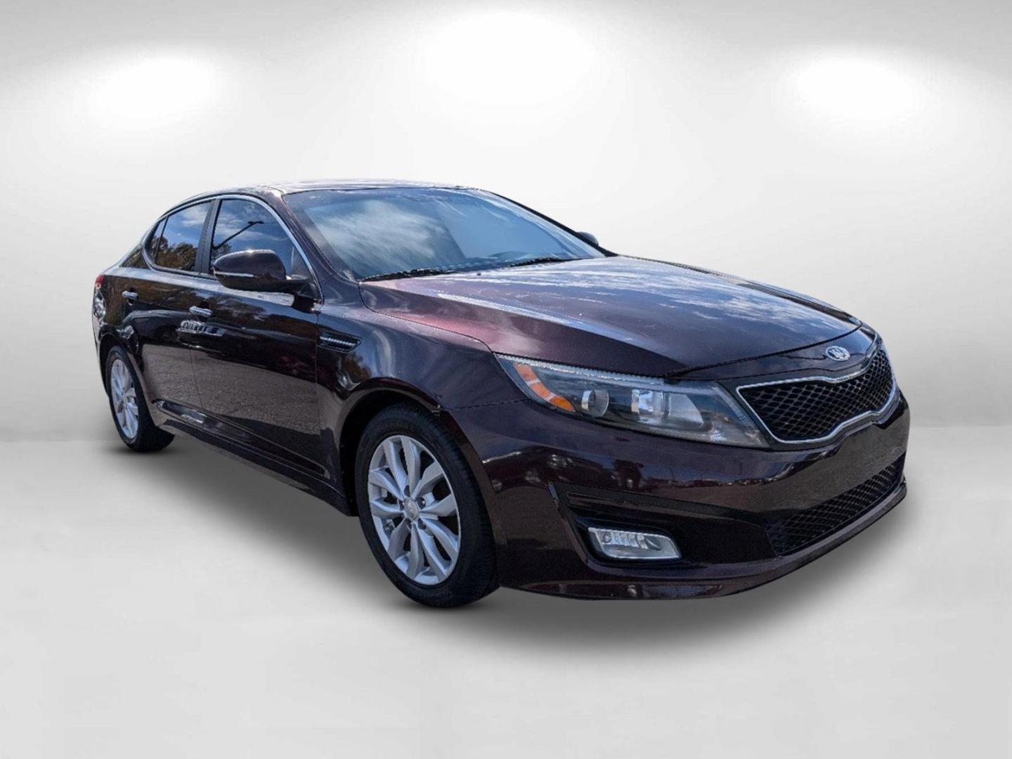 2015 /Beige Kia Optima LX (5XXGM4A7XFG) with an Regular Unleaded I-4 2.4 L/144 engine, 6-Speed Automatic w/OD transmission, located at 7000 Northlake Connector, Columbus, GA, 31904, (706) 987-8085, 32.524975, -84.978134 - 2015 Kia Optima LX - Photo#2